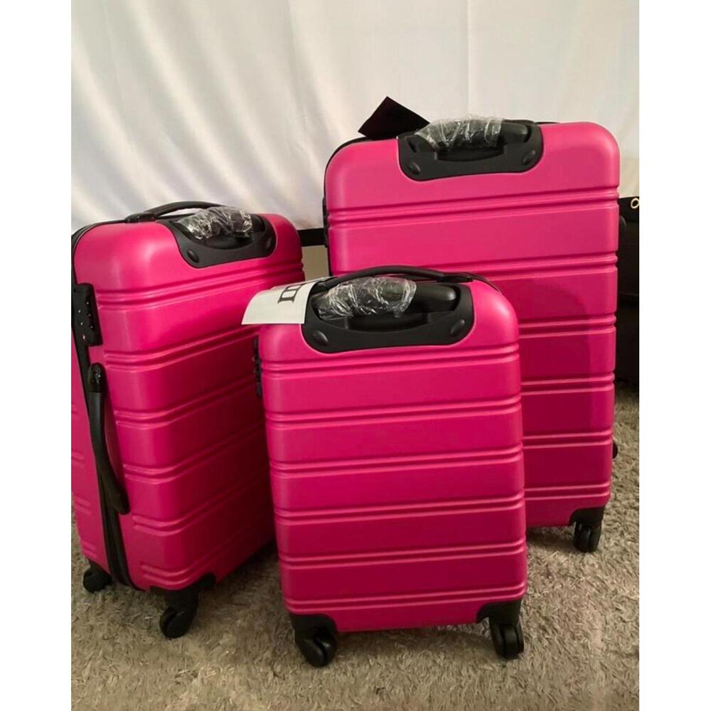 Travel bags set